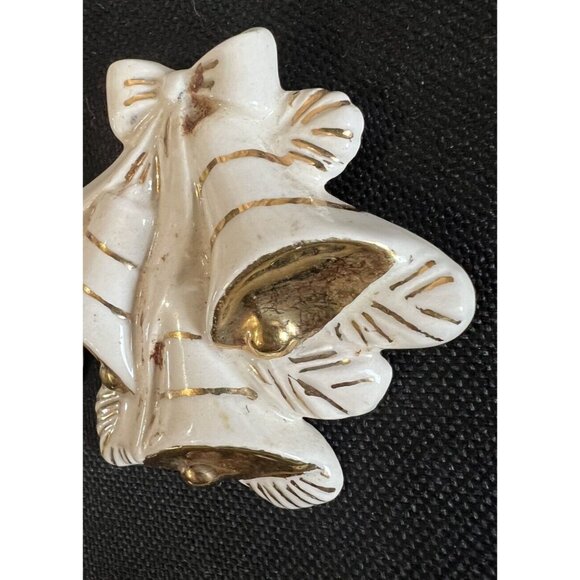 Christmas Brooch Holland Mold Handmade Handpainted Bells Ribbon Vintage - Picture 5 of 5